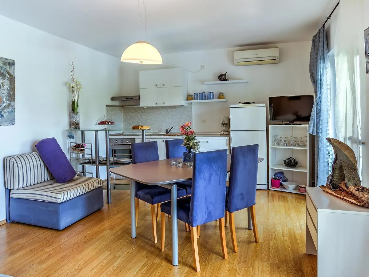 Apartment Karmen-2 Lovran Croatia